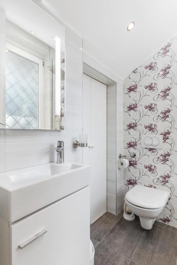Villa Carolina Rijeka Bagian luar foto