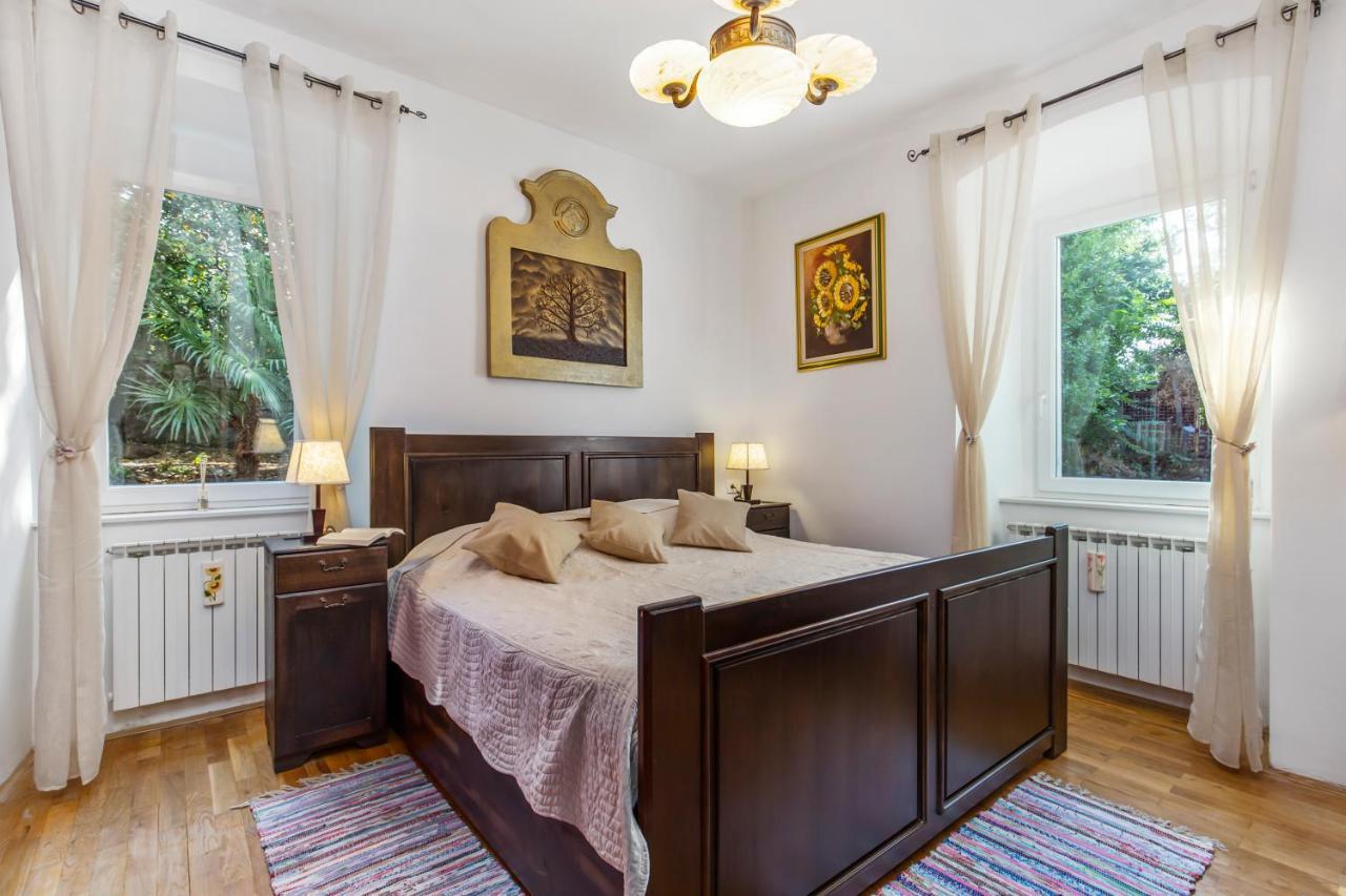 Villa Carolina Rijeka Bagian luar foto