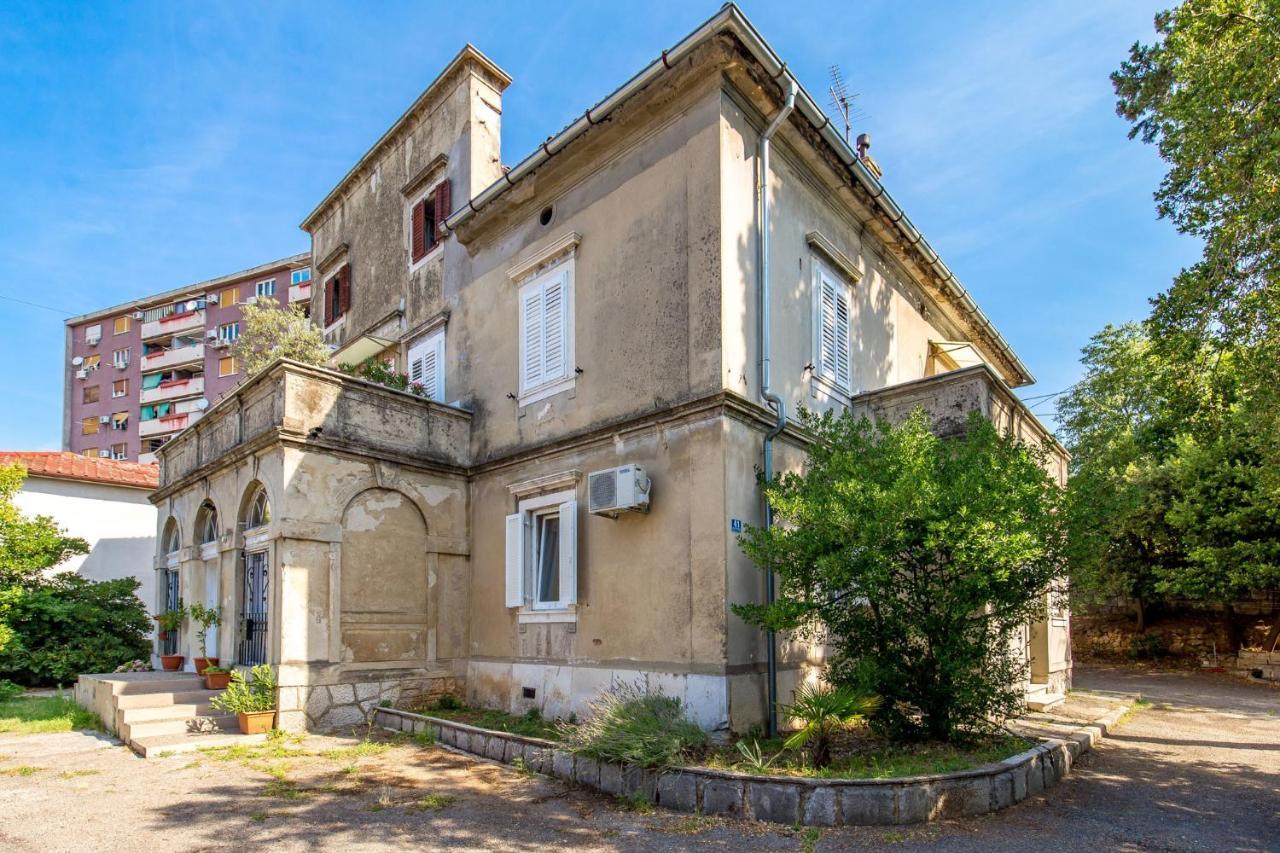 Villa Carolina Rijeka Bagian luar foto