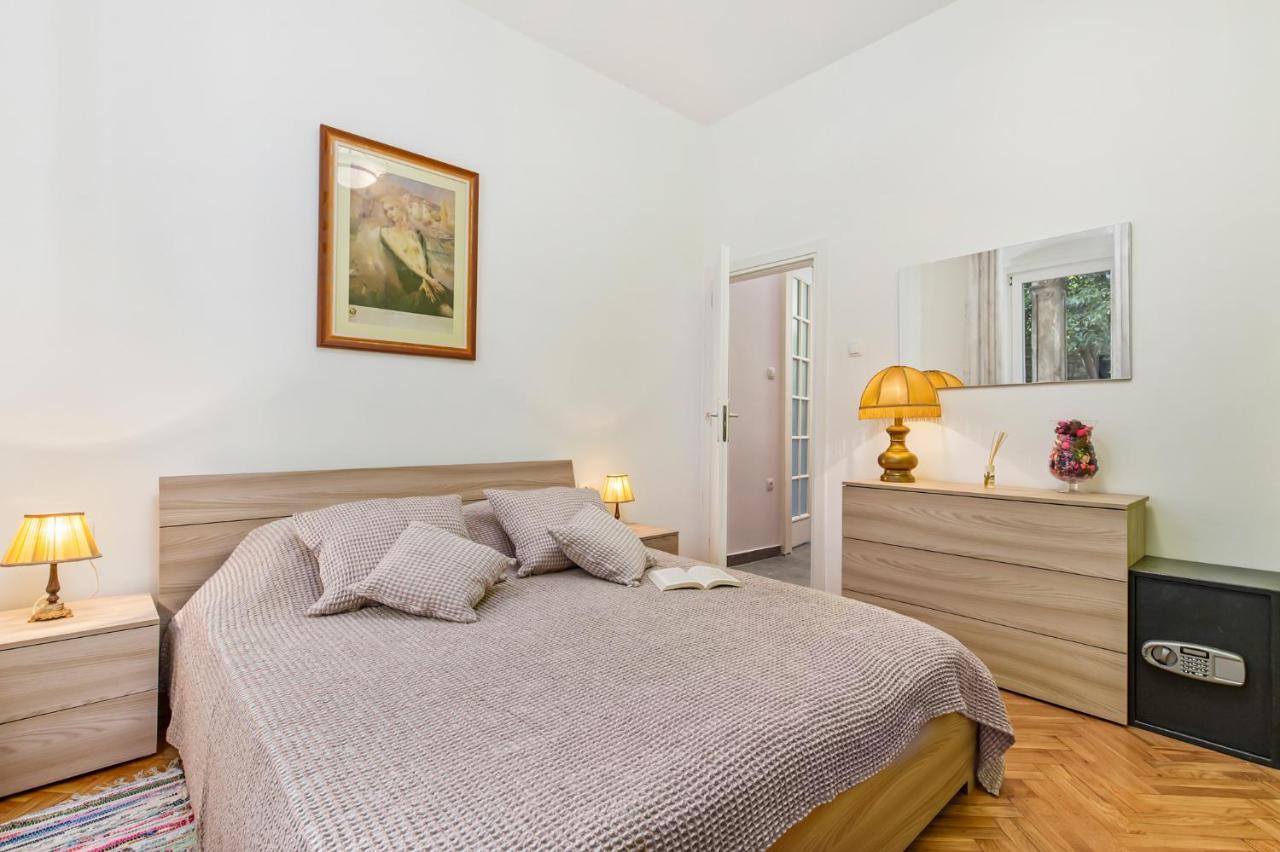 Villa Carolina Rijeka Bagian luar foto