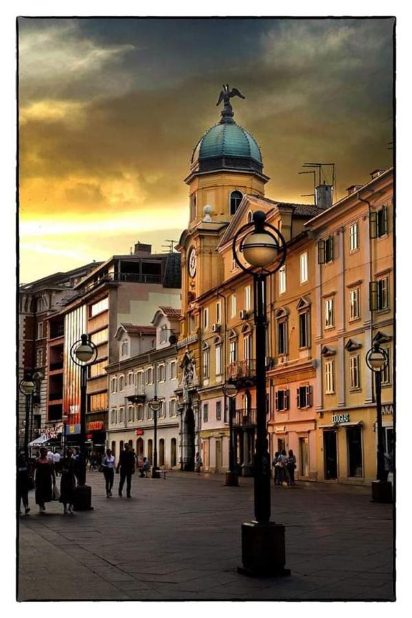 Villa Carolina Rijeka Bagian luar foto